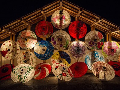 japanese-umbrellas-636870_640.jpg